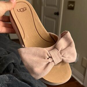 New UGG Joan Platform Bow Suede Sandals In Pink, sz 7.5